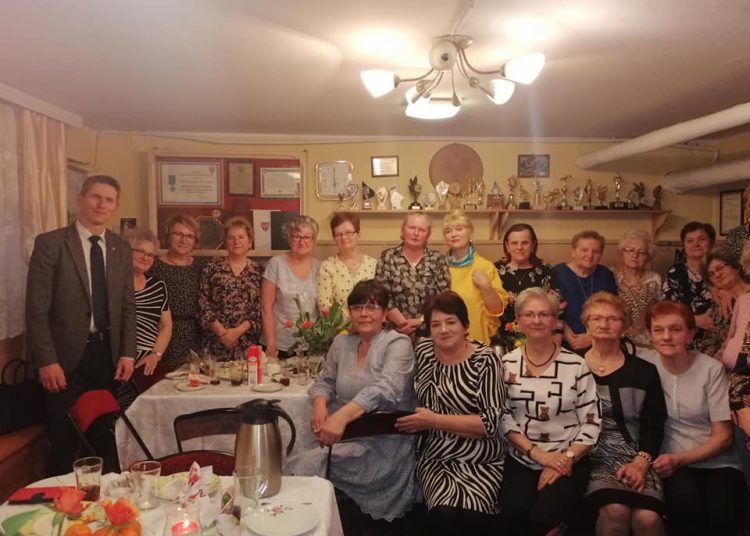 Dzień Kobiet w klubie seniora