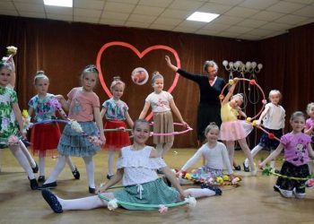 Zatańczyły dla rodziców i dziadków