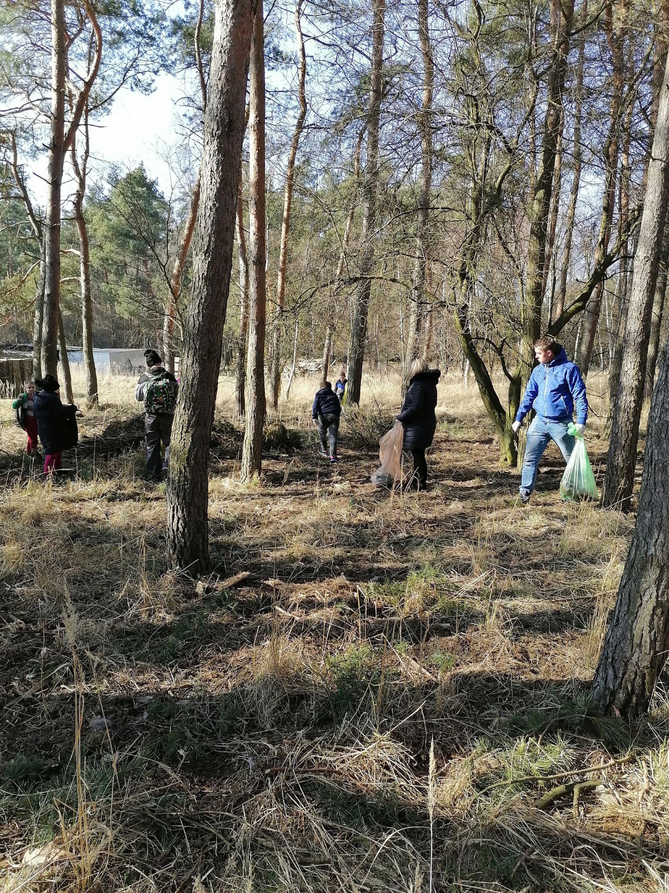 Sprzątanie świata w Powidzu Osiedle