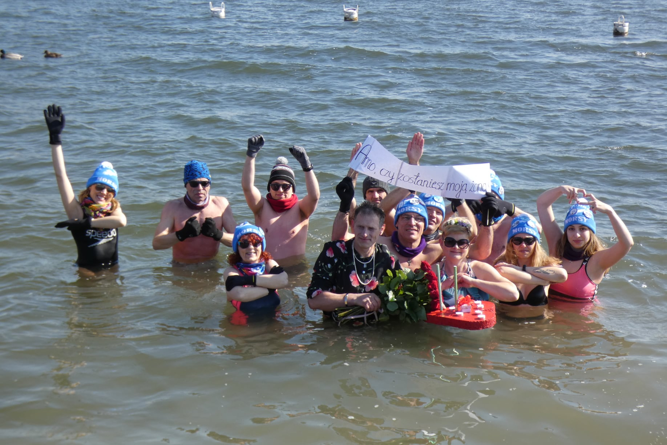 Powiedzieli sobie „tak” podczas kąpieli w wodzie GALERIA ZDJĘĆ