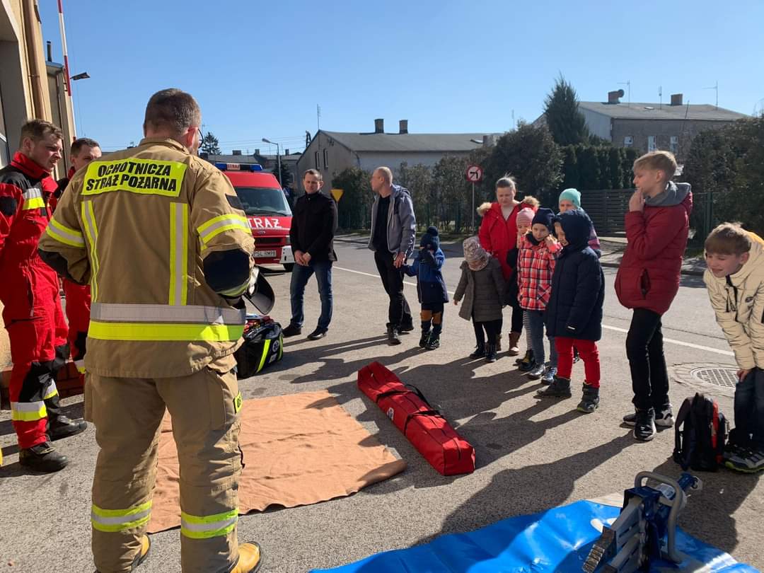 Mali strażacy z wizytą w OSP Strzałkowo