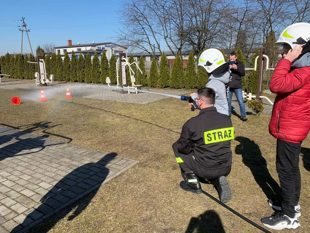 Mali strażacy z wizytą w OSP Strzałkowo