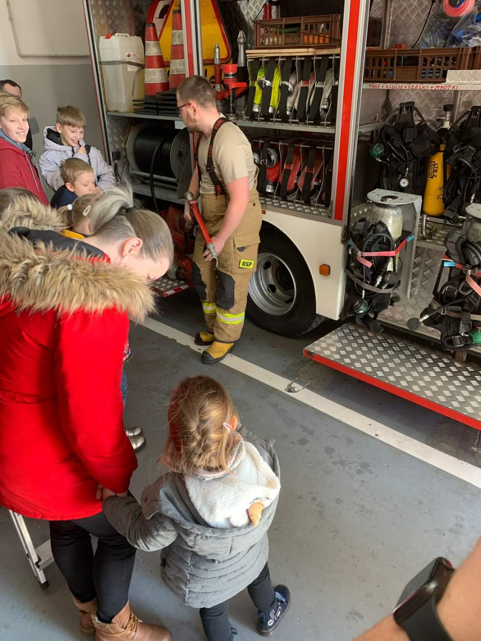 Mali strażacy z wizytą w OSP Strzałkowo