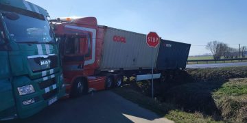 Kolizja na krajówce w kierunku Konina