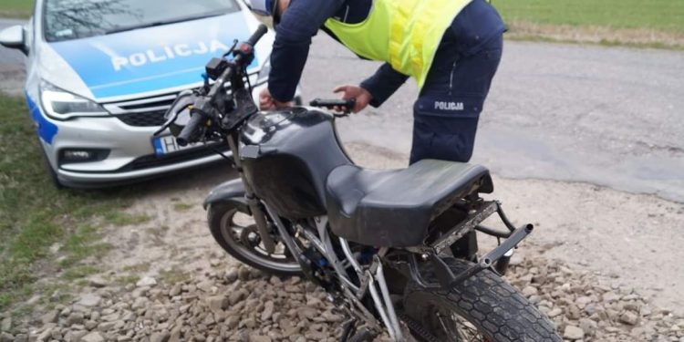 Kierowca motocykla odpowie przed sądem
