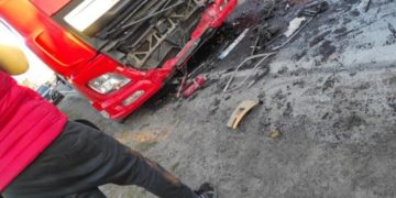 Zderzył się czołowo z ciężarówką