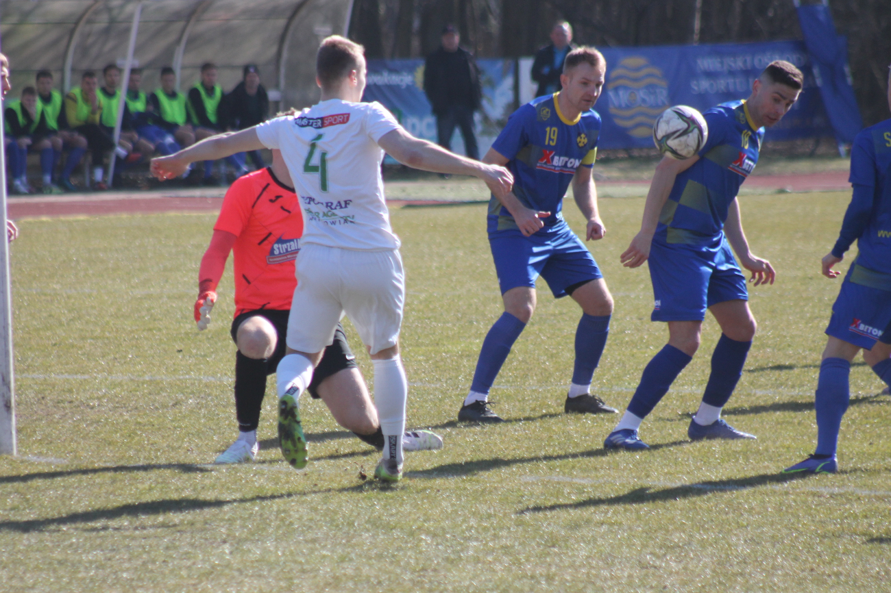 Piłkarska sobota. Czerwono-żółta Gajowa