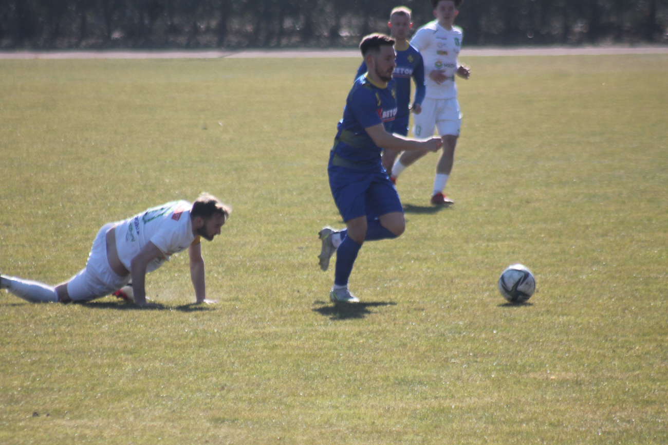 Piłkarska sobota. Czerwono-żółta Gajowa