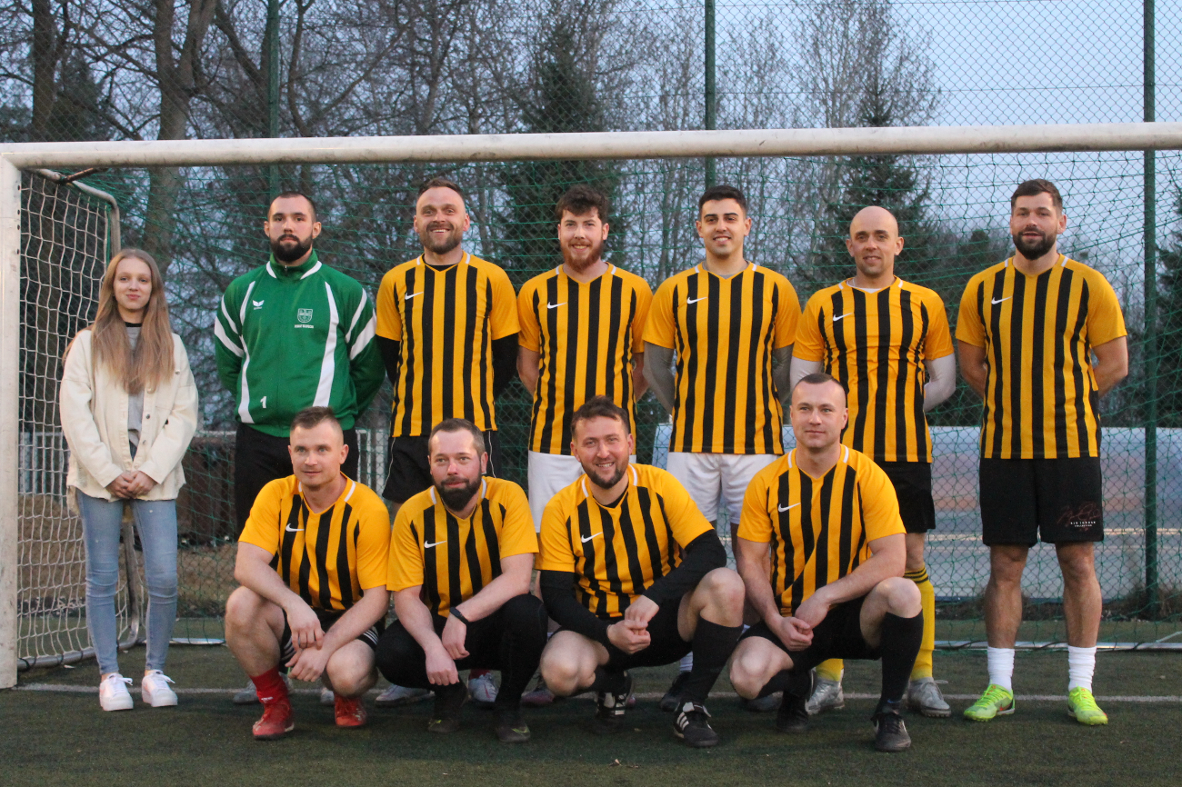 Qźnia Talentu pierwszym liderem