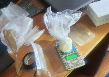 Wpadli z narkotykami i lewym alkoholem