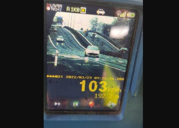 Dostał 1,5 tys. zł mandatu