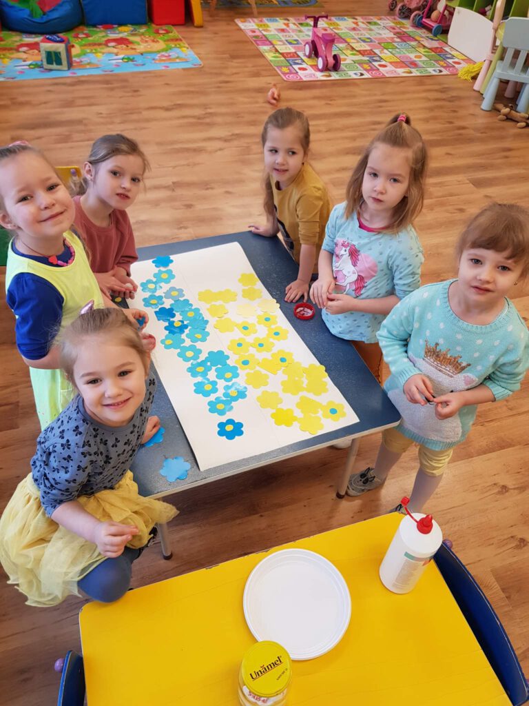 Przedszkolaki solidarne z Ukrainą