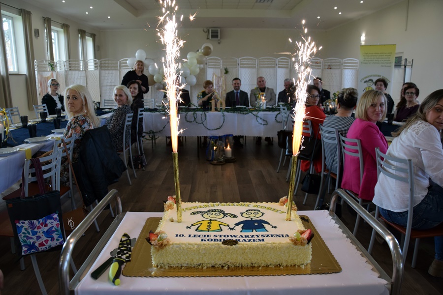 Dziesięć lat stowarzyszenia kobiet