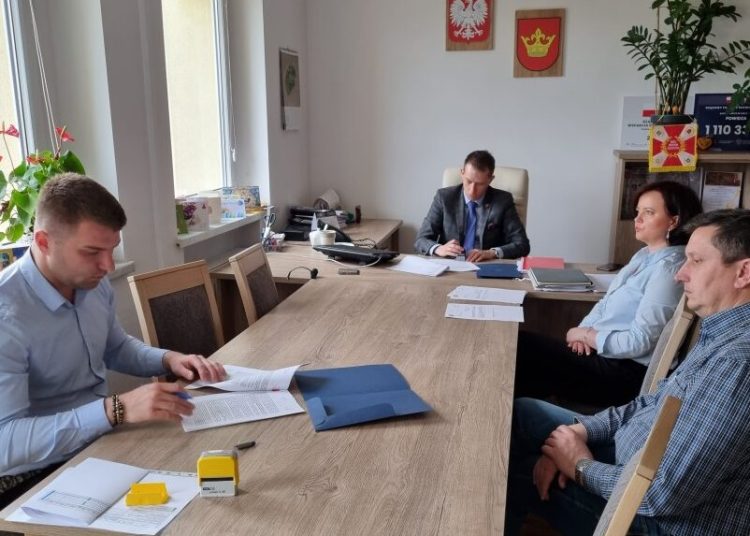 Ruszają z kanalizacją do Ostrowa