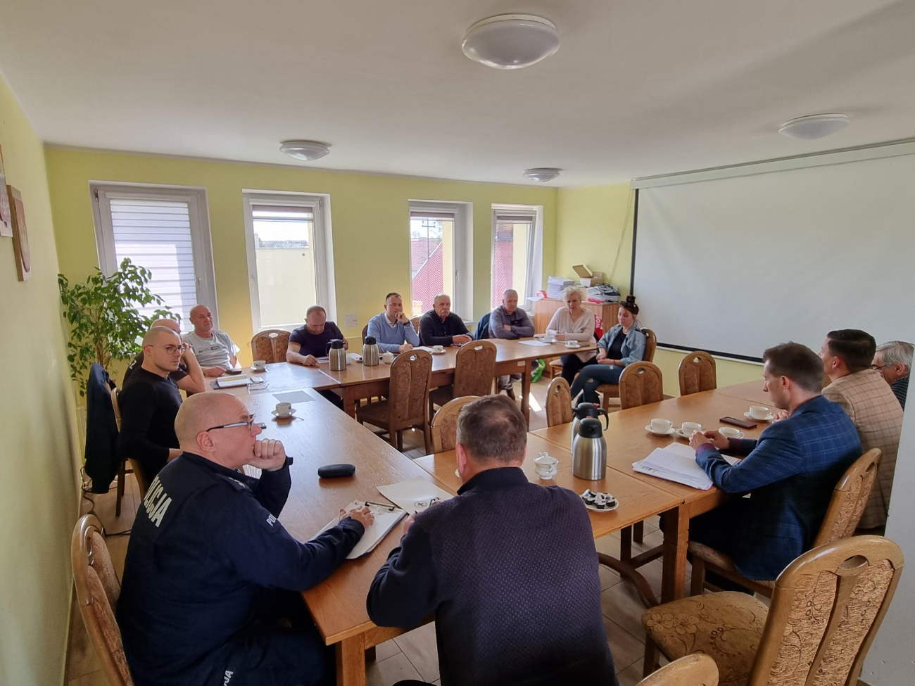 Policja zabezpieczy akwen Jeziora Powidzkiego