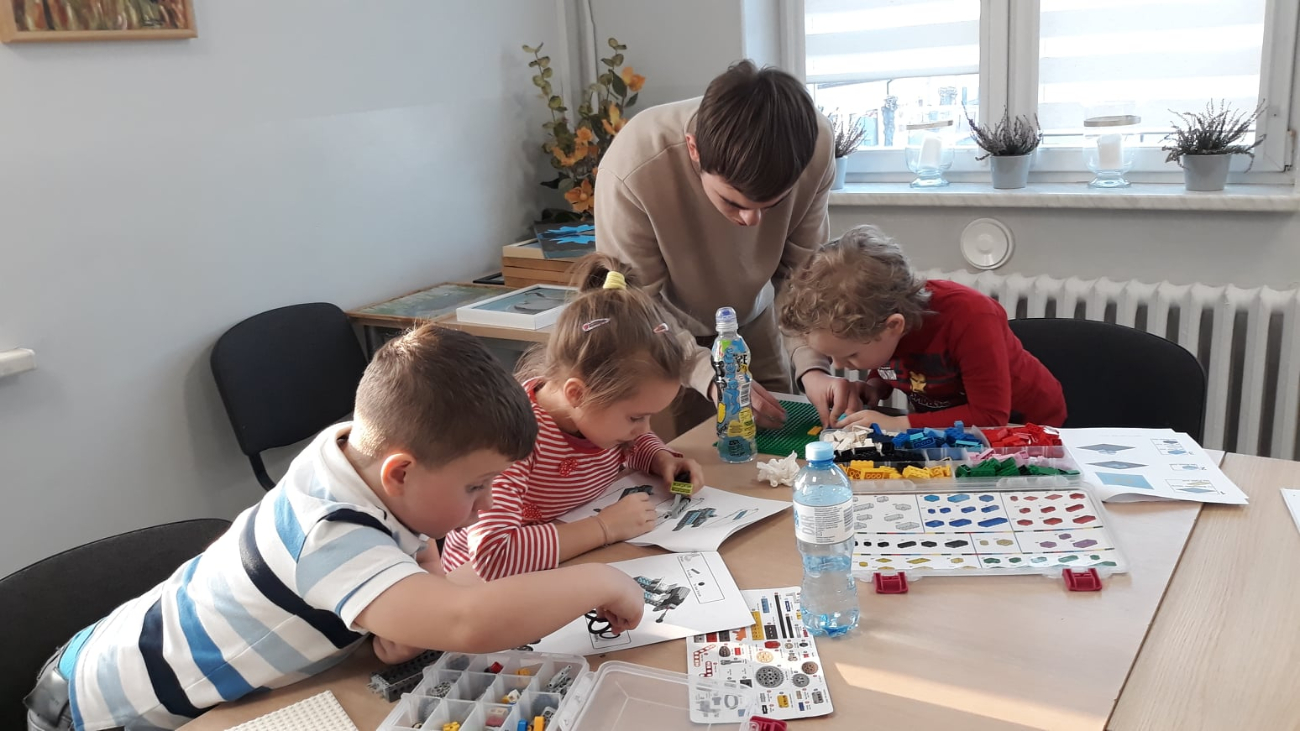 Zajęcia z lego w GOK w Lądku