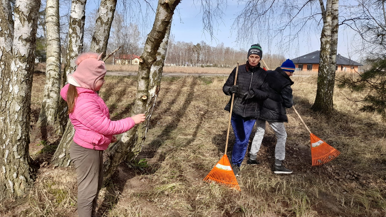 Sprzątali mieszkańcy Gółkowa
