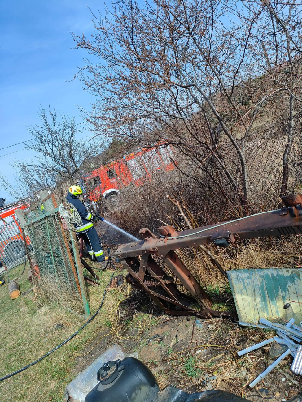 Paliła się trawa w Powidzu