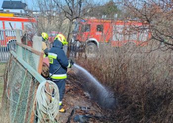 Paliła się trawa w Powidzu