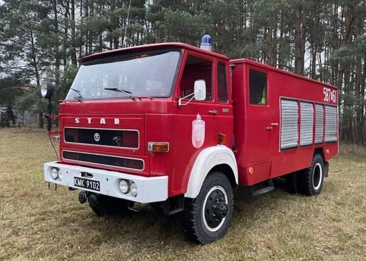 Sprzedają pożarniczą babcię