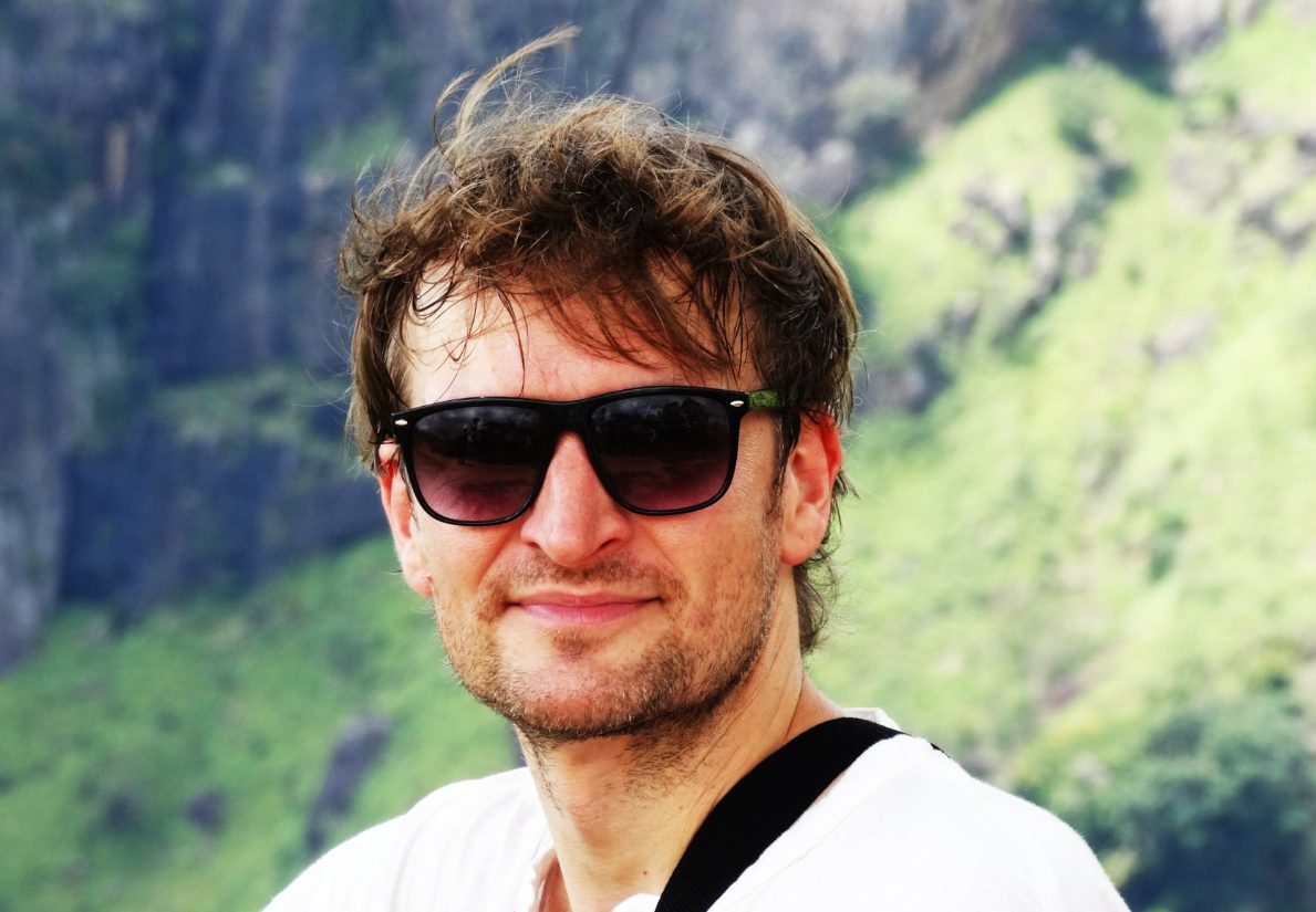 Z autorem bestsellera do Gruzji