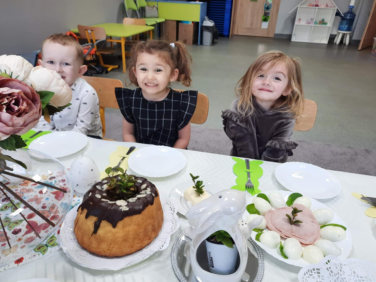 Śniadanko Wielkanocne u Małych Odkrywców w Piotrowicach