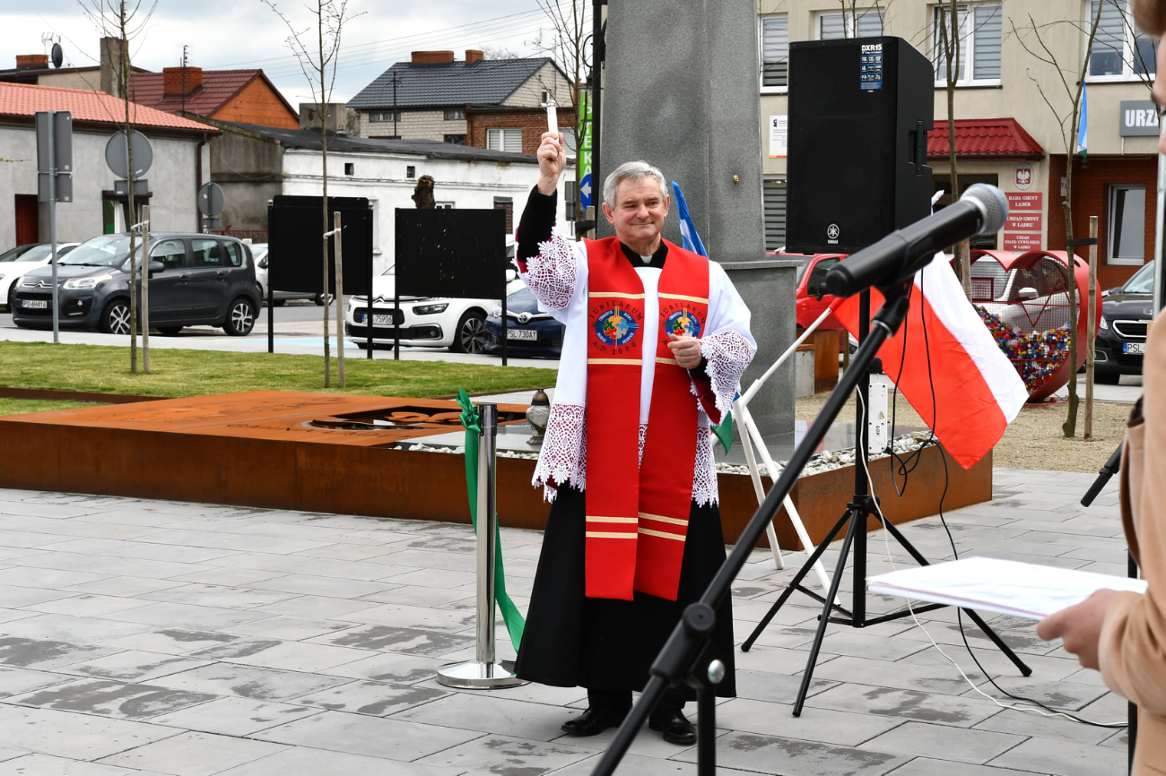 Otwarcie GOKu i rynku w Lądku