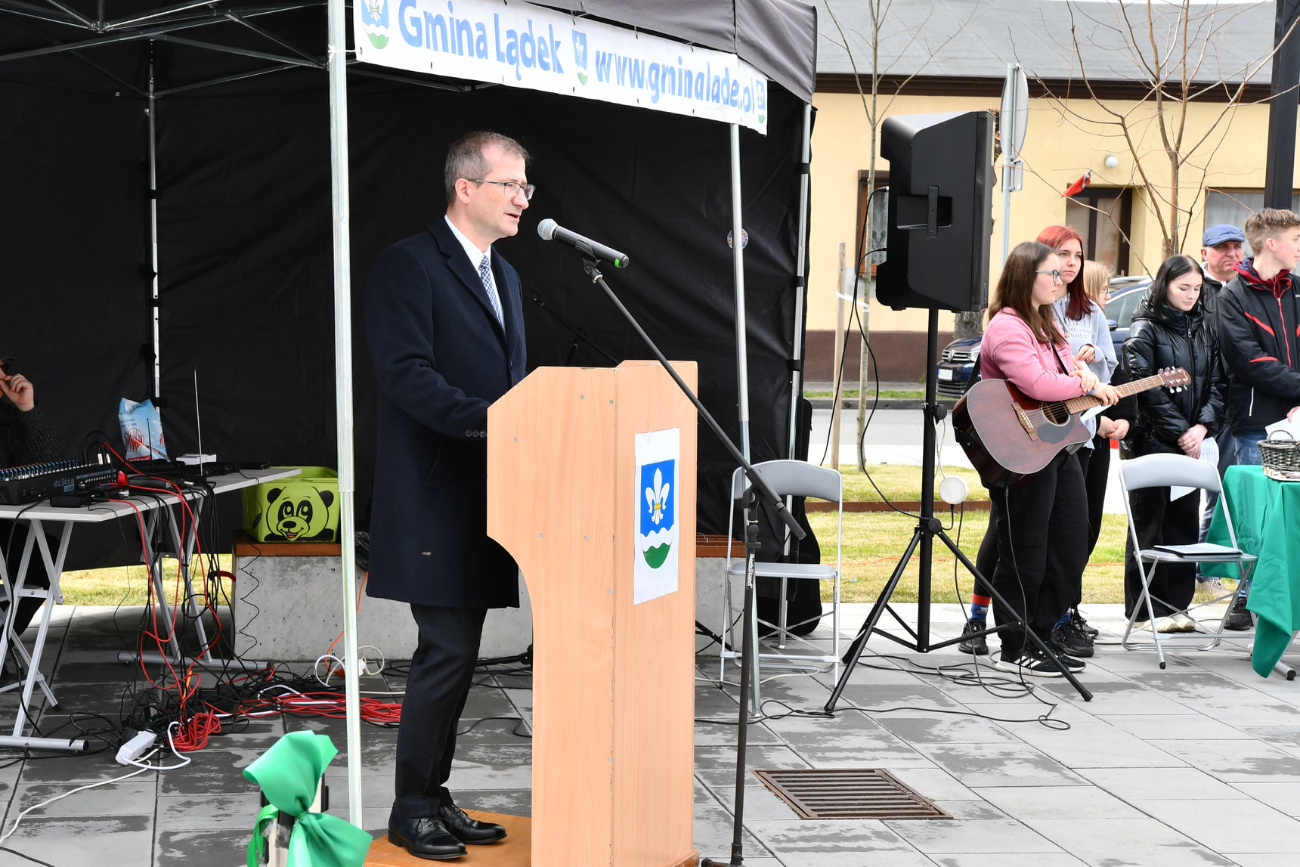 Otwarcie GOKu i rynku w Lądku