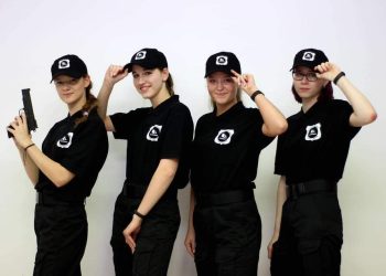 Zapraszają na ślubowanie klas mundurowych Ekonomika