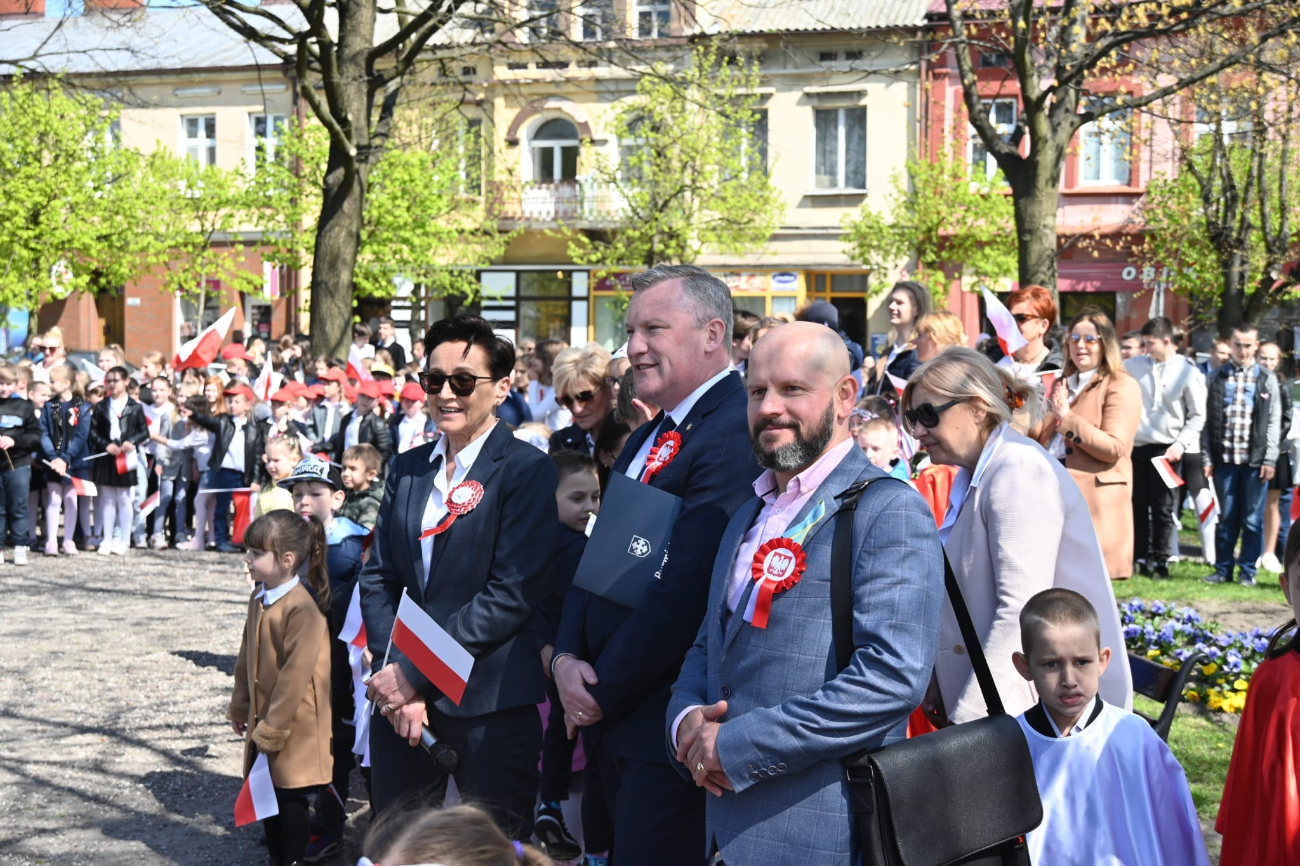 Radosne świętowanie na rynku ZDJĘCIA