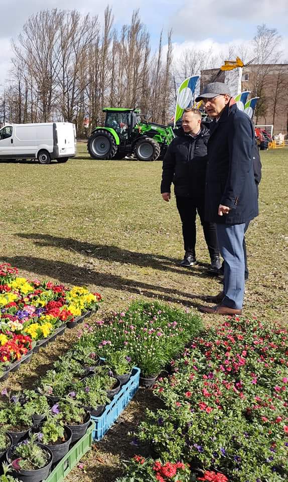 Kilkadziesiąt stoisk na Mini Polagrze w Strzałkowie