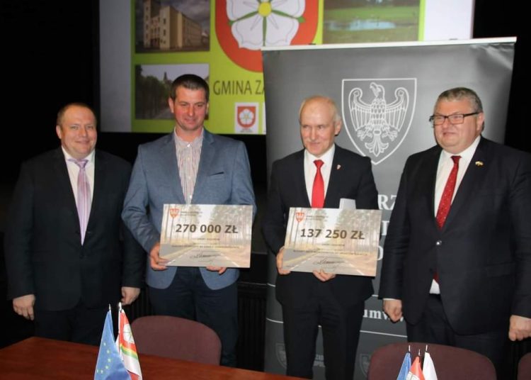 Wicemarszałek podpisał umowy