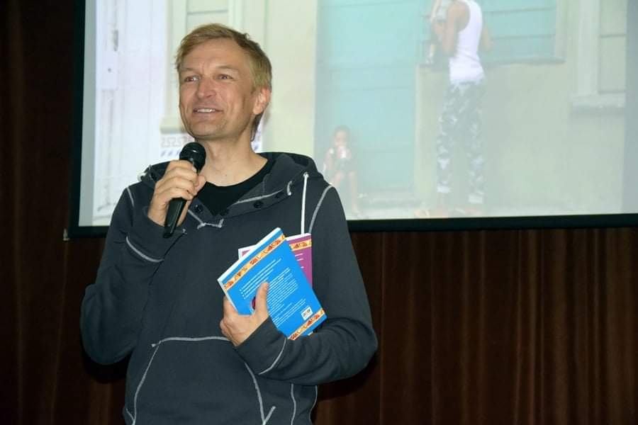 Autostopem po Gruzji z Michałem Szulimem