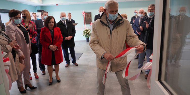 Nowa część szpitala oficjalnie otwarta ZDJĘCIA