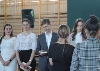 Dzień Absolwenta w LO. Zobacz zdjęcia