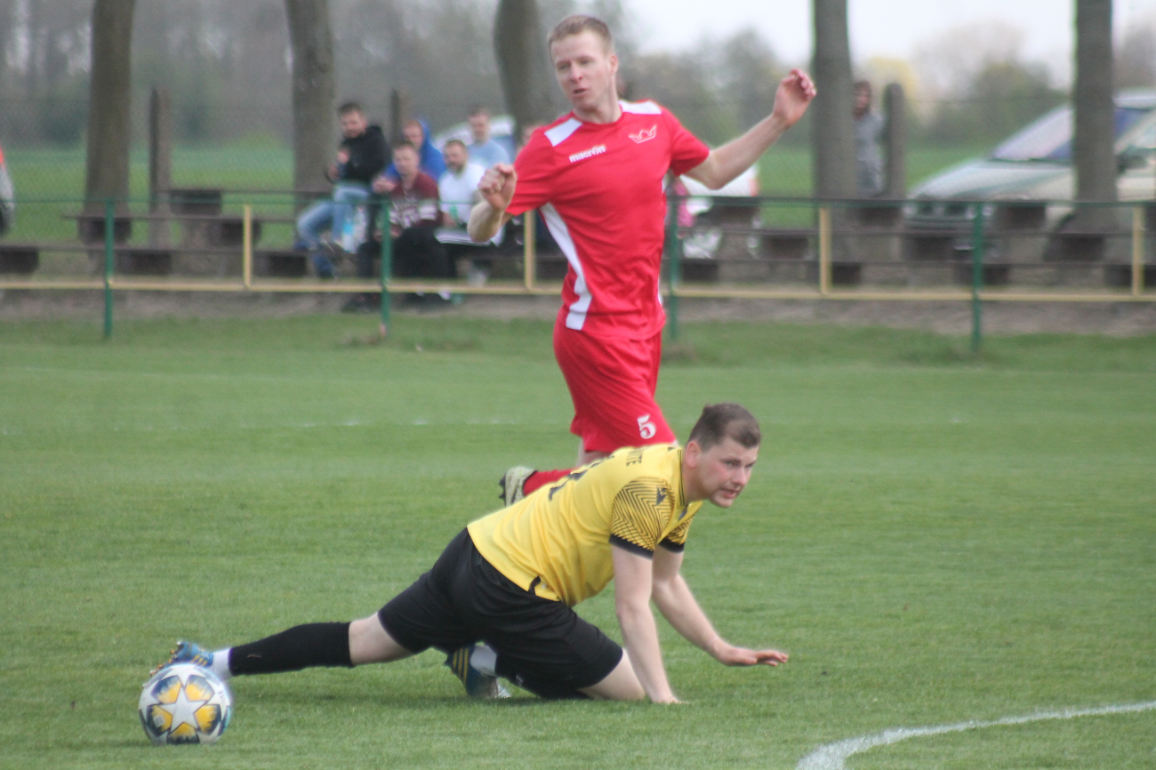 Czarni bez Korony. Puchar na fotografii
