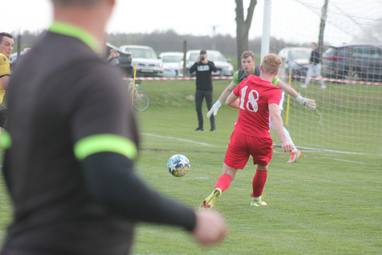 Czarni bez Korony. Puchar na fotografii