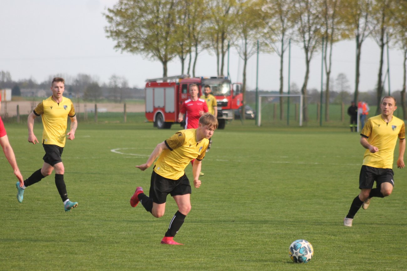 Czarni bez Korony. Puchar na fotografii