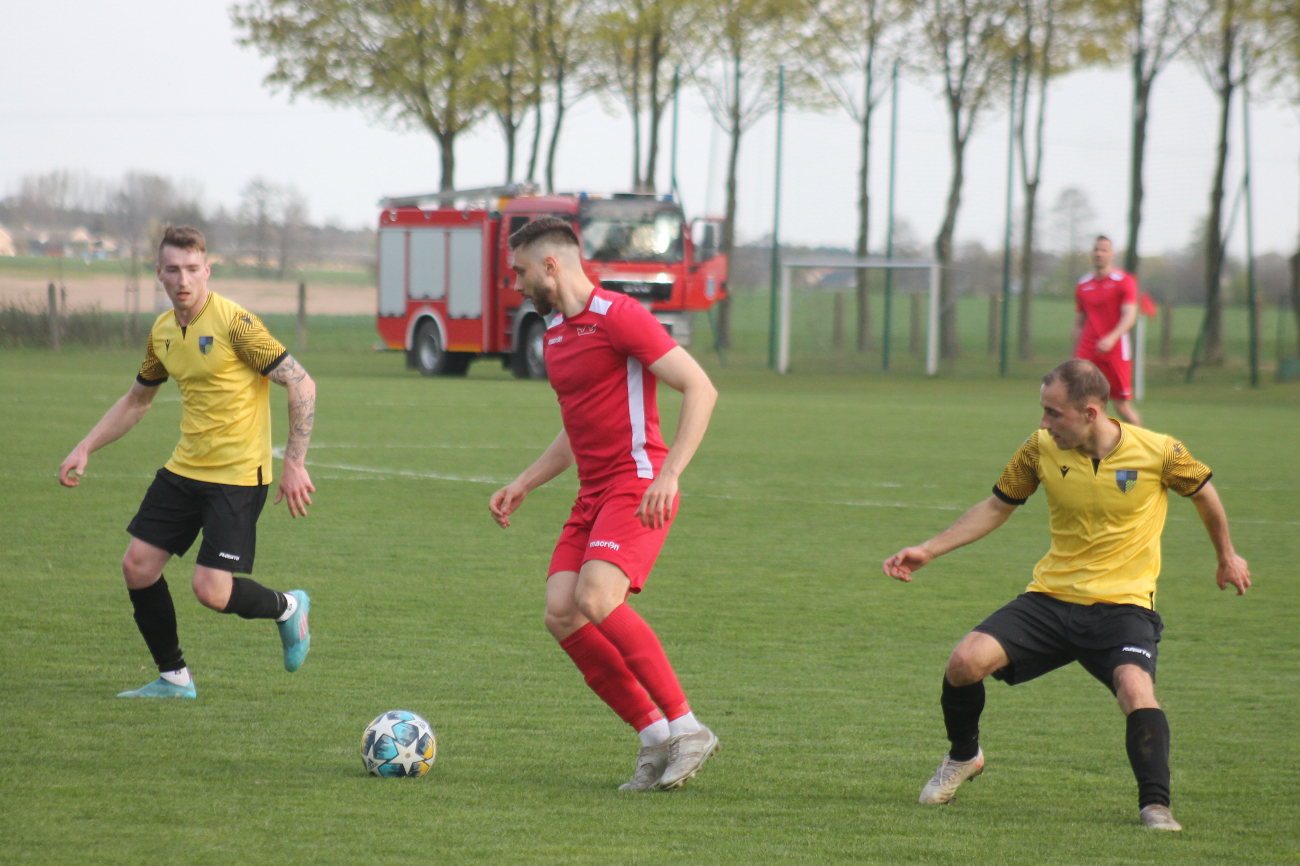 Czarni bez Korony. Puchar na fotografii