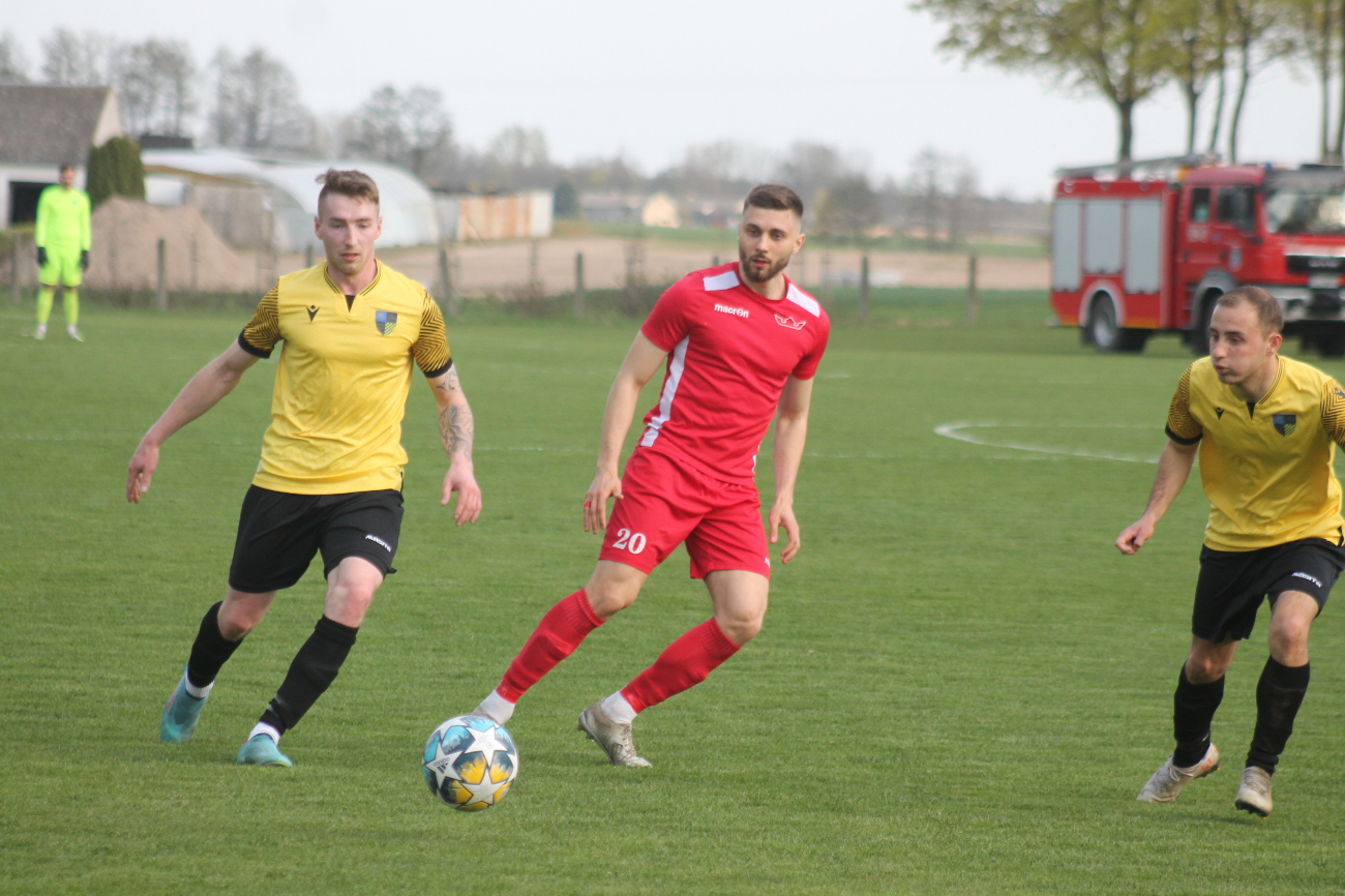 Czarni bez Korony. Puchar na fotografii