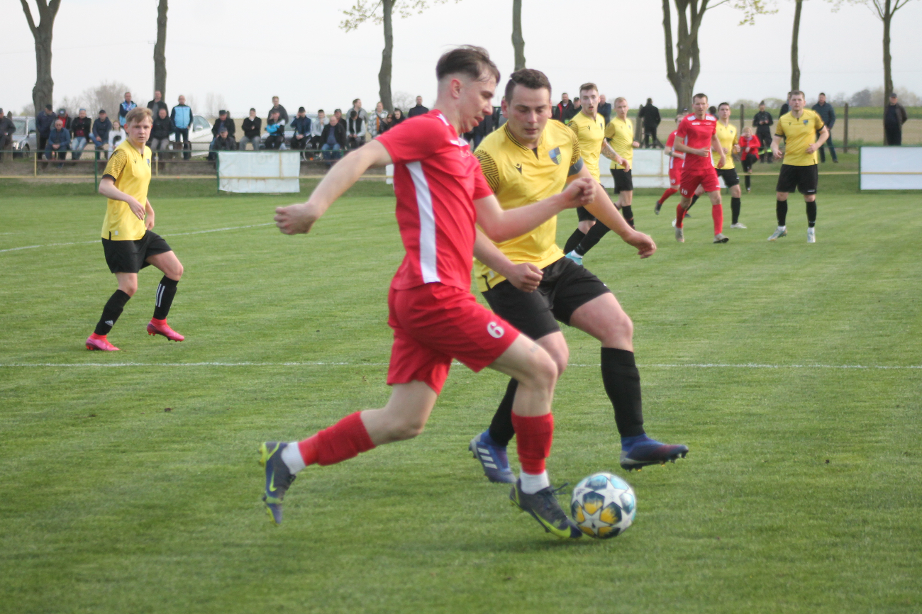 Czarni bez Korony. Puchar na fotografii