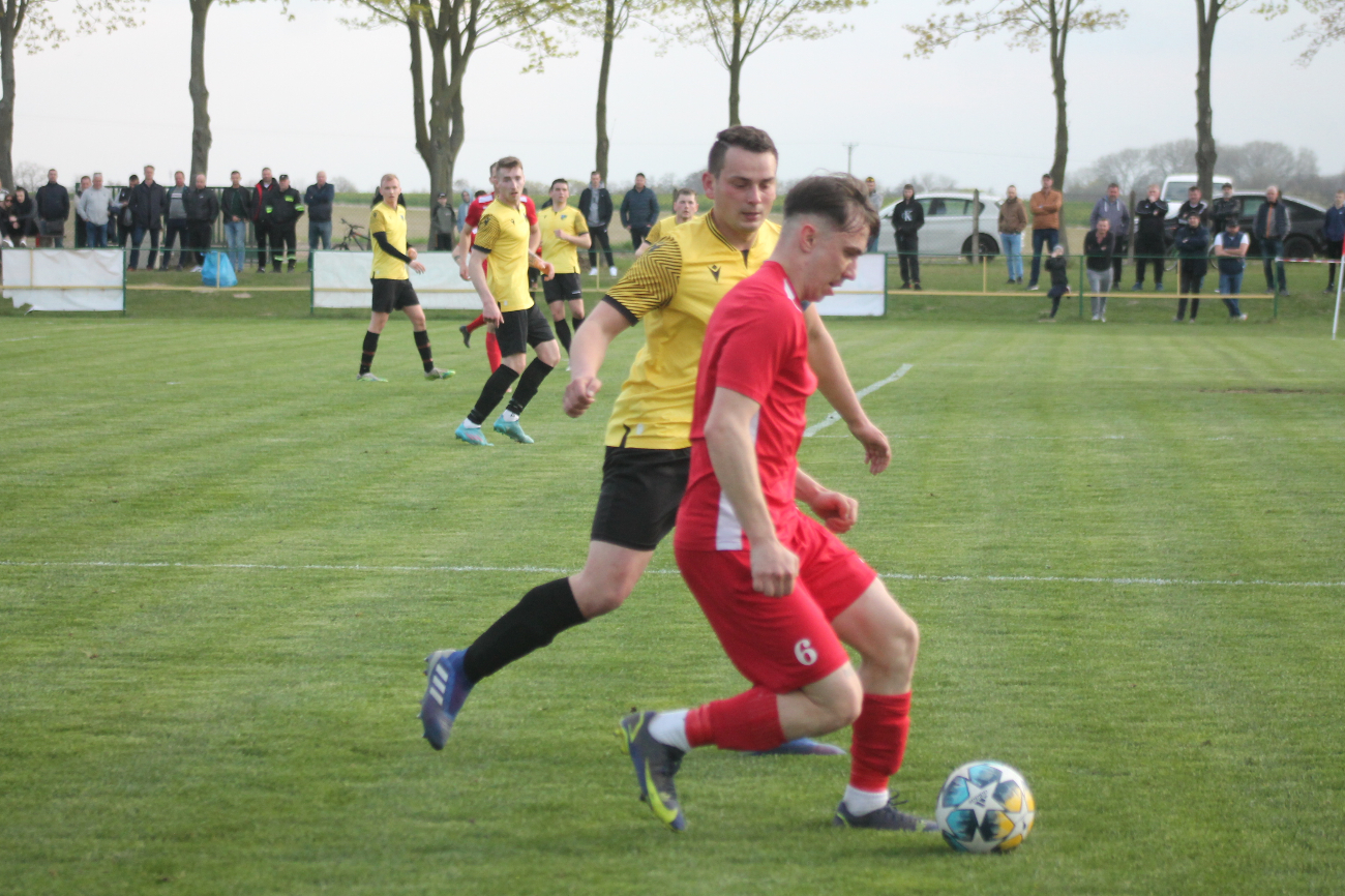 Czarni bez Korony. Puchar na fotografii