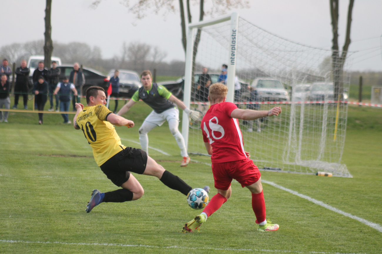 Czarni bez Korony. Puchar na fotografii