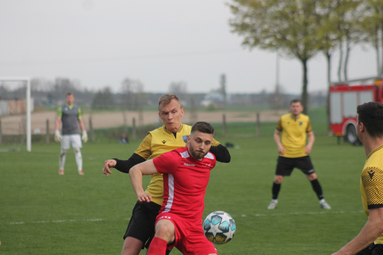 Czarni bez Korony. Puchar na fotografii