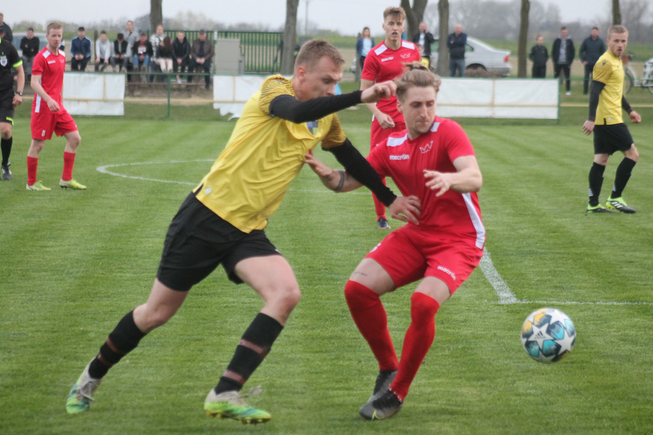 Czarni bez Korony. Puchar na fotografii