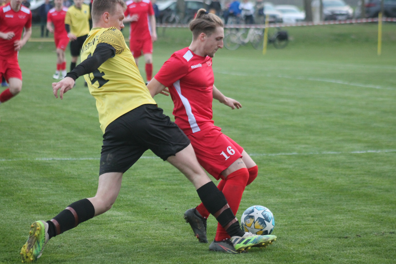 Czarni bez Korony. Puchar na fotografii