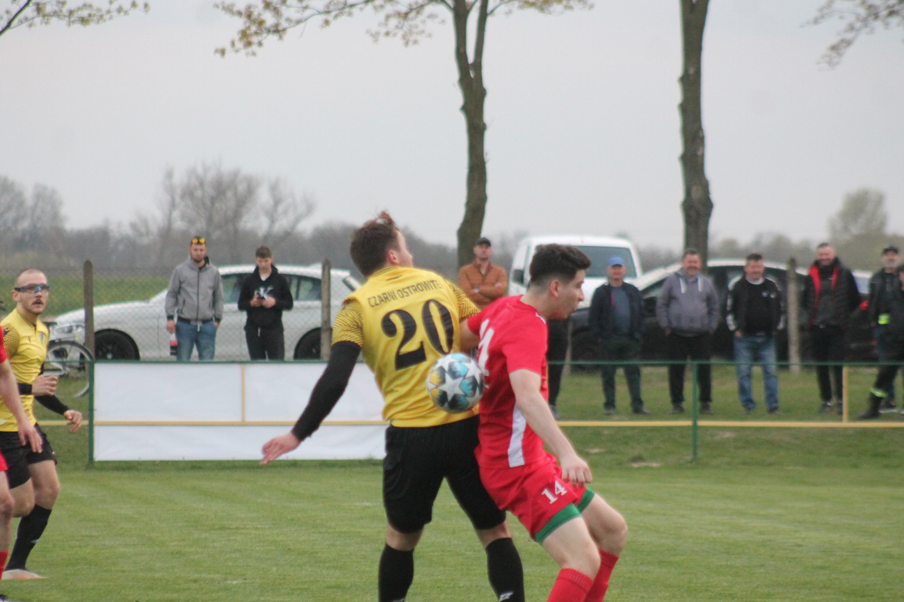 Czarni bez Korony. Puchar na fotografii