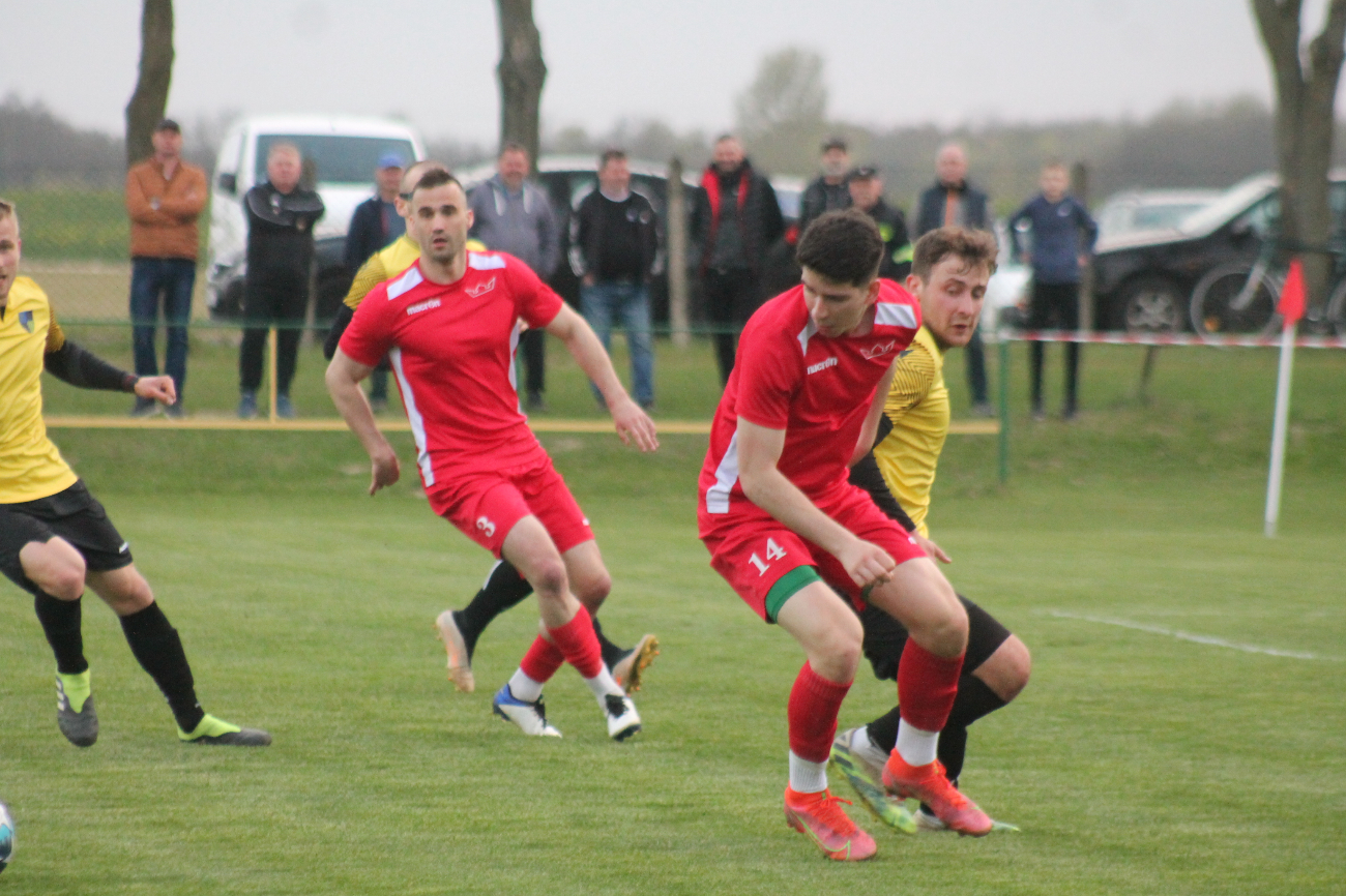 Czarni bez Korony. Puchar na fotografii