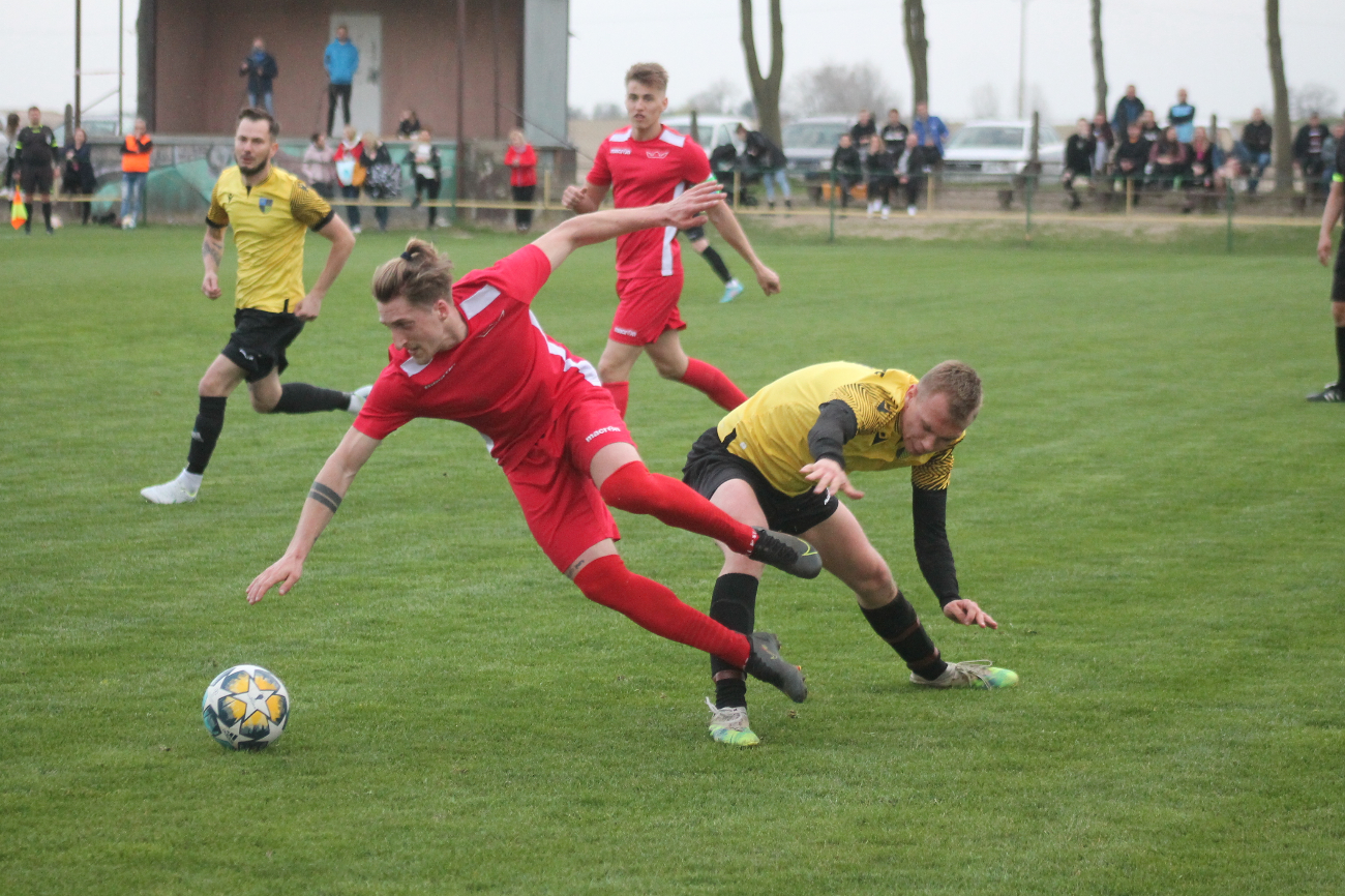 Czarni bez Korony. Puchar na fotografii