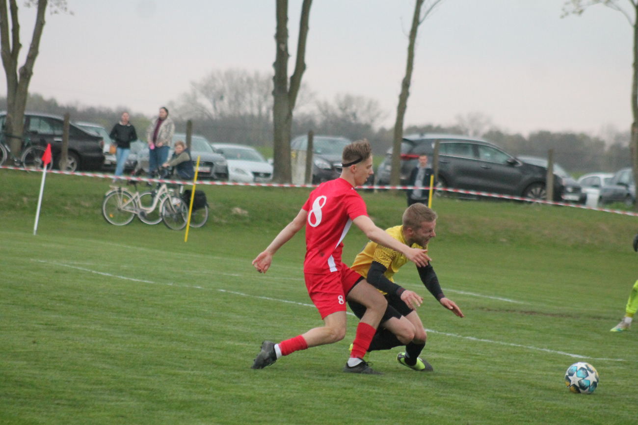 Czarni bez Korony. Puchar na fotografii